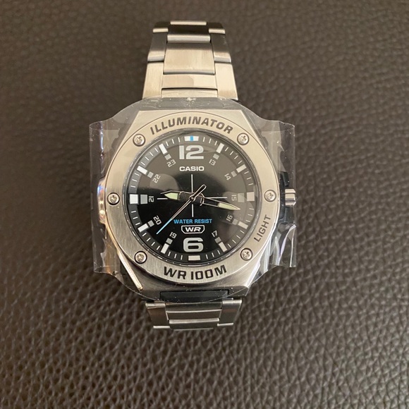 ✨Casio Watch✨ - Picture 2 of 5